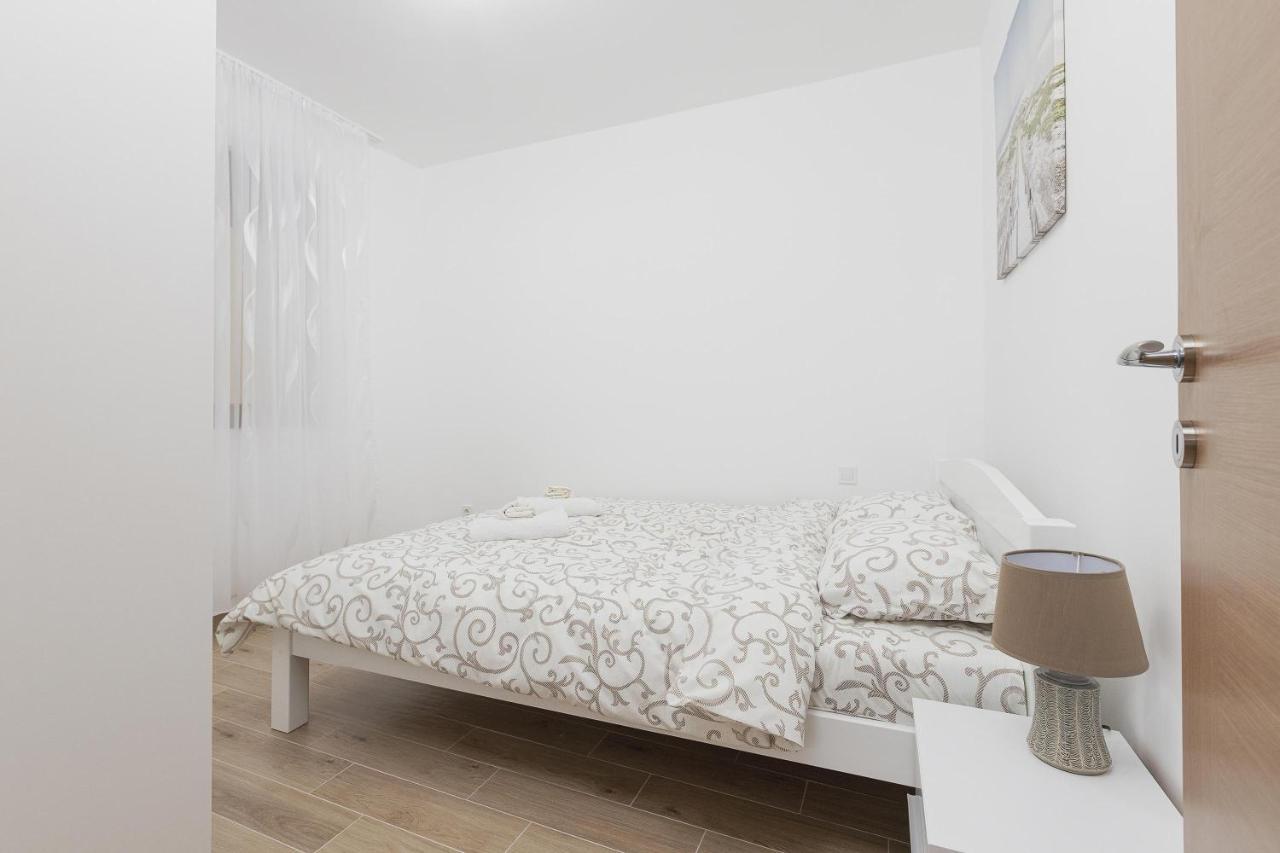 Muo Sea Front Apartments Kotor Kültér fotó