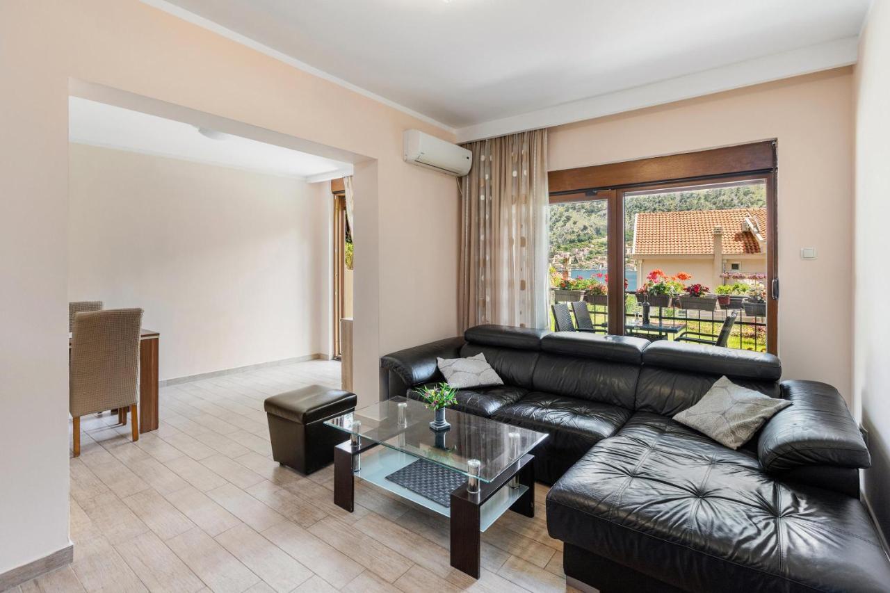 Muo Sea Front Apartments Kotor Kültér fotó