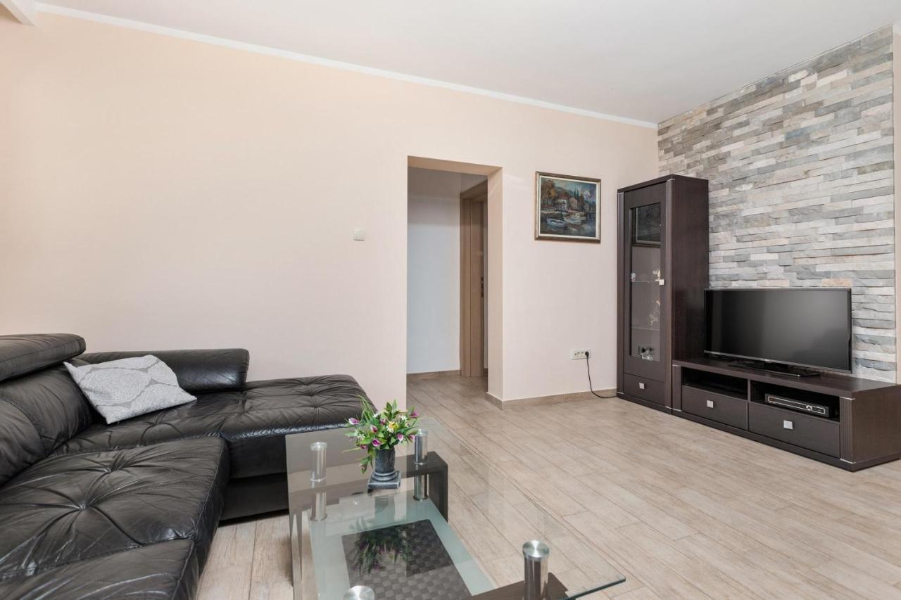 Muo Sea Front Apartments Kotor Kültér fotó